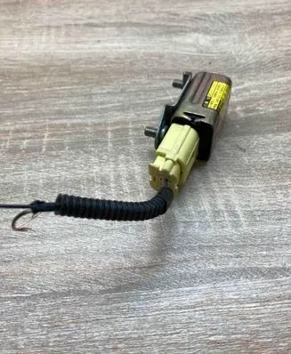 Toyota Prius (XW20) Airbag deployment crash/impact sensor 8986047040 18790047040 WithPlug