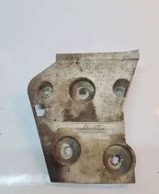 Volvo C70 Rear bumper mounting bracket 9169454