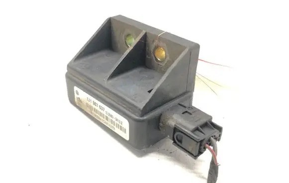 Volkswagen New Beetle ESP acceleration yaw rate sensor 1J0907657