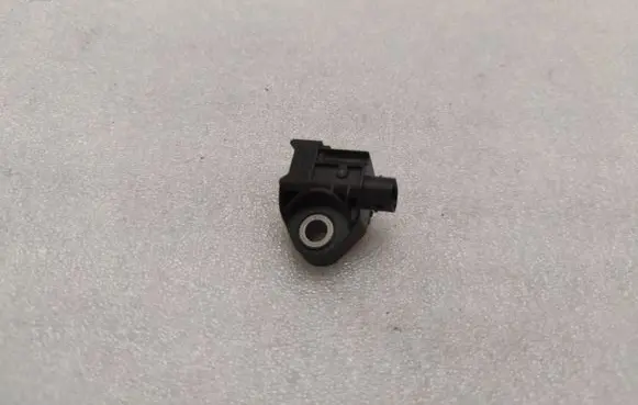 Mercedes-Benz E W238 Airbag deployment crash/impact sensor A2139051300