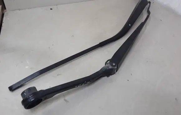 Mazda 6 Front wiper blade arm J25ALD1271