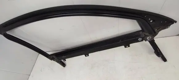 Audi A6 S6 C6 4F Front door window/glass frame 4F0837629