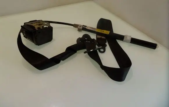 Ford Galaxy Front seatbelt 7M0857705C 95VW611B09