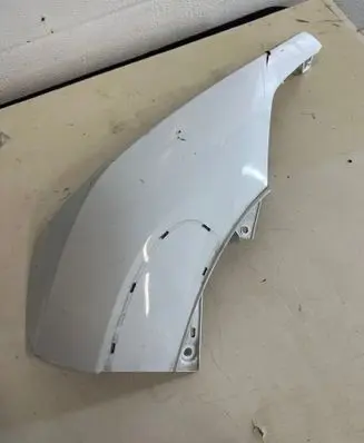 Audi Q7 4M Front bumper corner part panel trim 4M0807062G