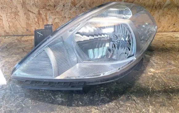 Nissan Tiida C11 Headlight/headlamp