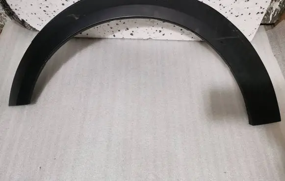 Front arch trim