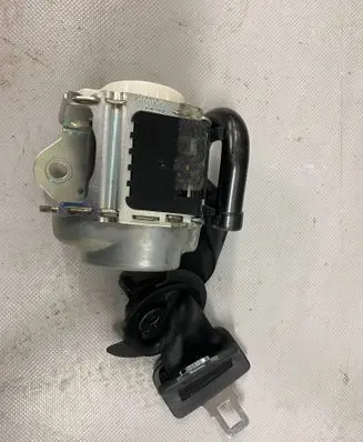 Audi Q7 4M Third row seat belt 4M0857812B