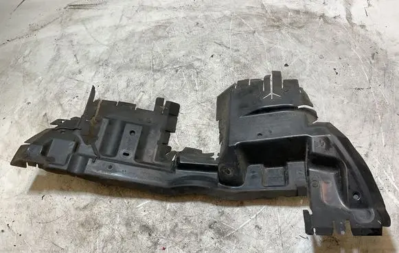Opel Vivaro Radiator trim 9808780180 9808276980 9812134180
