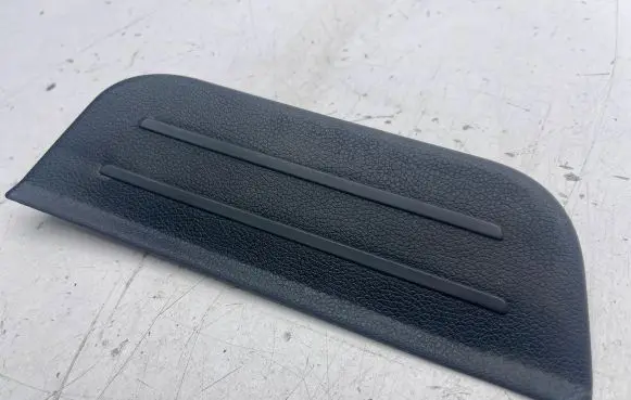 Hyundai Veloster Rear sill trim cover 858912