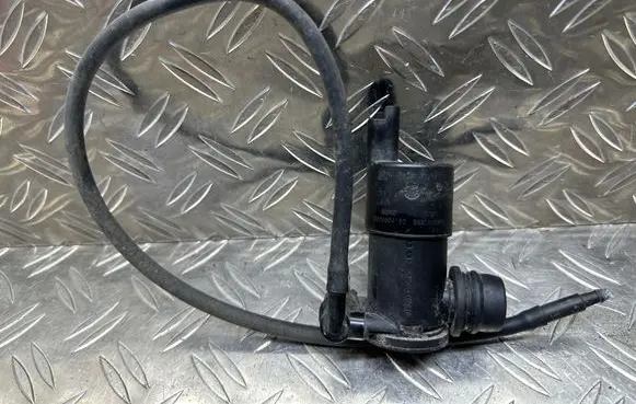 Peugeot 2008 II Windscreen/windshield washer pump 9825894180