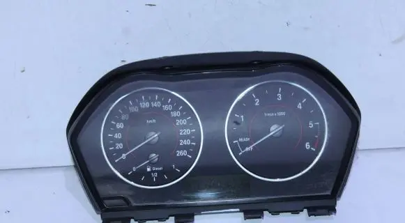 BMW 1 F20 F21 Speedometer (instrument cluster) 62109275107 17649411 9275107