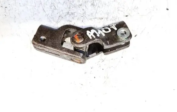 Toyota Avensis T250 Steering column universal joint