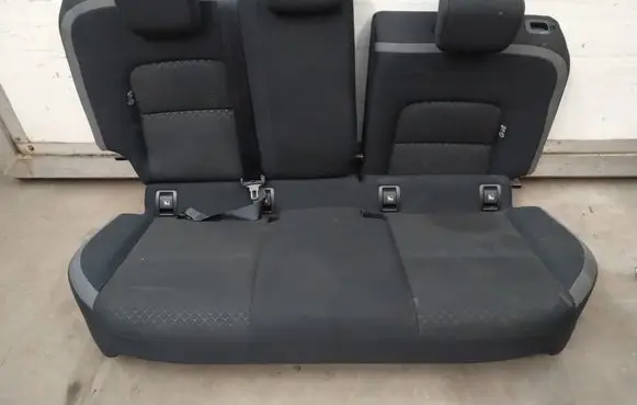 Nissan Juke II F16 Rear seat 4105937AE