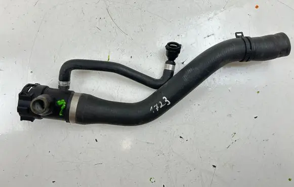 BMW 1 F20 F21 Engine coolant pipe/hose 7619432