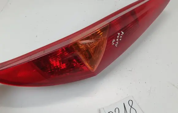 Fiat Punto (188) Rear/tail lights