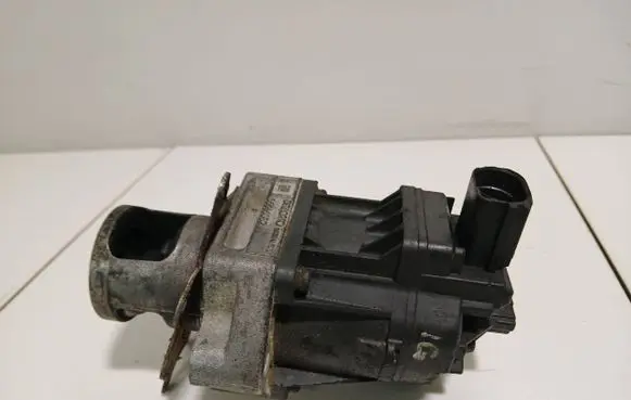 Opel Insignia A EGR valve 55566062