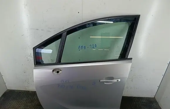 Opel Meriva B Front door Z157