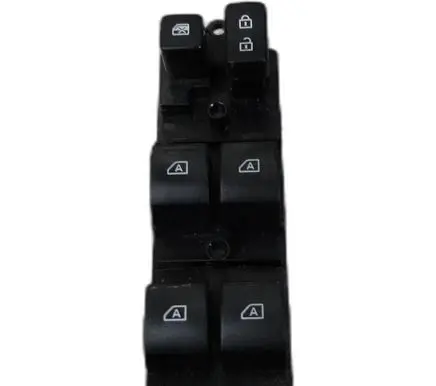 Mitsubishi Outlander Tailgate/trunk/boot open switch