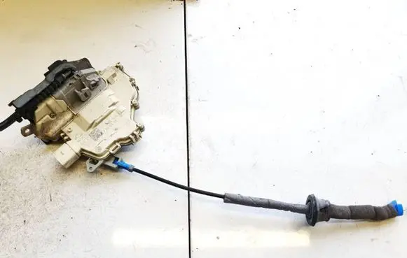 Audi A3 S3 8V Rear door lock 4g0839016c