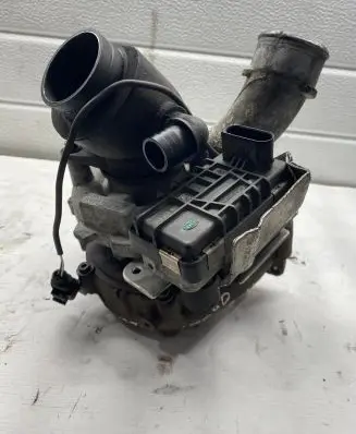 Audi A5 8T 8F Turbo 059145722L