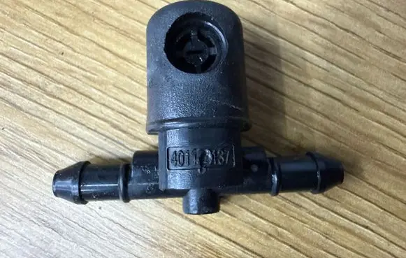 Opel Insignia A Windshield washer spray nozzle 401140137