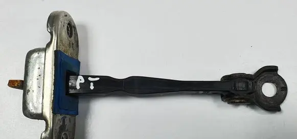 Hyundai i10 Rear door check strap stopper 