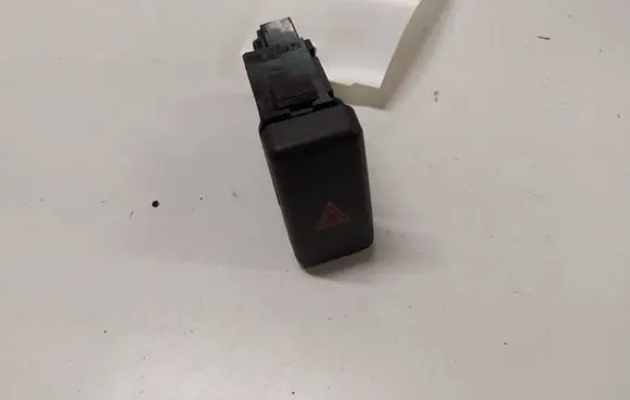 Mazda 3 I Hazard light switch 03750330 BP4K664H0