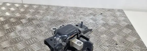 Volkswagen Polo V 6R Engine mount bracket 6Q0199555AR