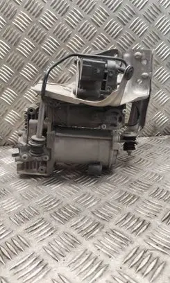 Mercedes-Benz S C217 Air suspension compressor/pump A0993200104 1137410