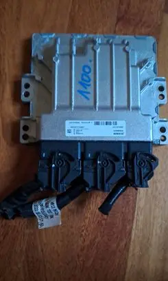 Renault Captur II Engine control unit/module 237107362S