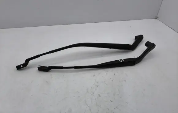 Mazda CX-5 II Front wiper blade arm 2676