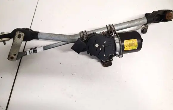 Renault Megane III Front wiper linkage and motor