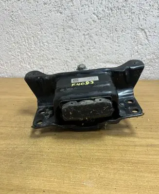 Skoda Octavia Mk3 (5E) other engine part 5Q0199555 F4082