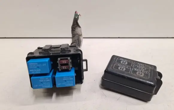Citroen C-Zero Relay mounting block 