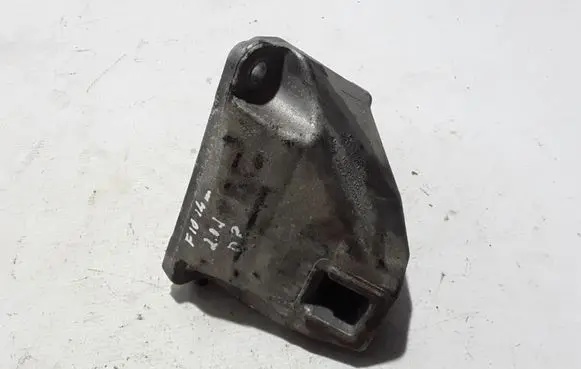 BMW 5 F10 F11 Engine mounting bracket 22116781242