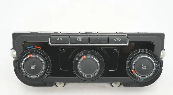 Volkswagen Tiguan Interior fan control switch 1K8907426AQ