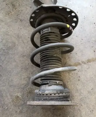 Volvo V60 Front shock absorber with coil spring 31262902