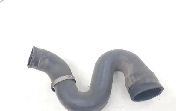 Audi A4 S4 B5 8D Intercooler hose/pipe 8D0145828C