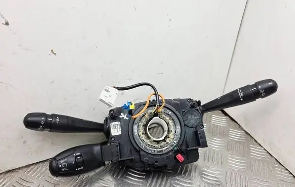 Peugeot 208 I Wiper turn signal indicator stalk/switch 98154494ZD