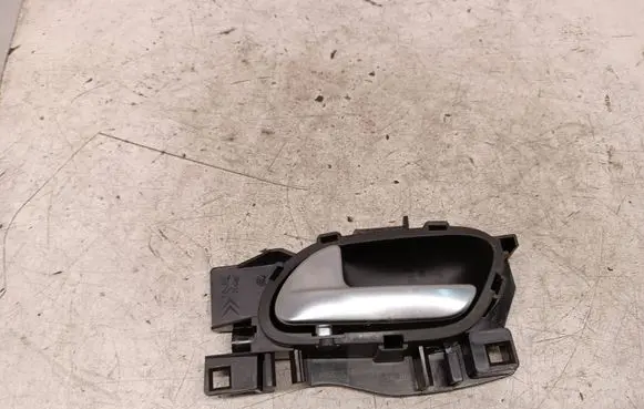 Peugeot 2008 I Front door interior handle 303966