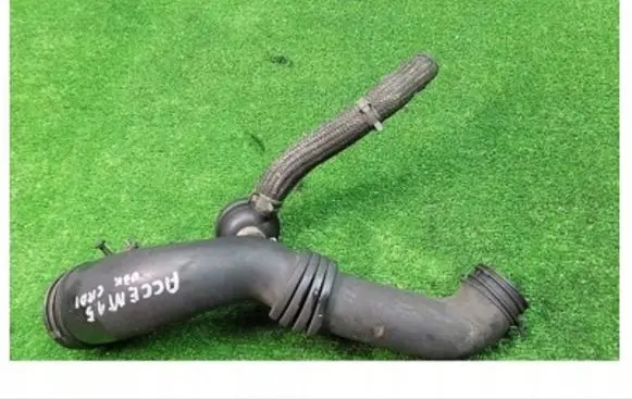 Hyundai Accent Air intake hose/pipe