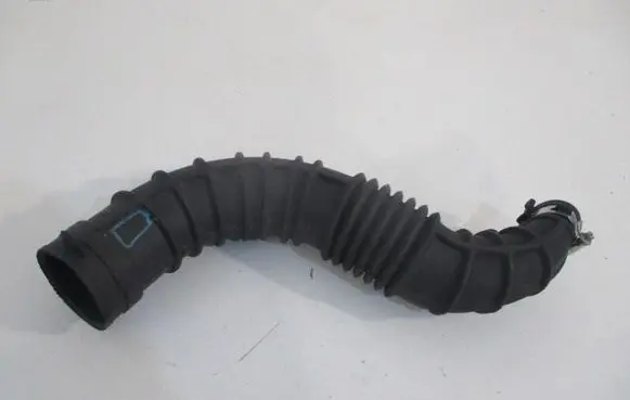 Renault Megane II Air intake duct part