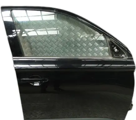 Mitsubishi Outlander Front door