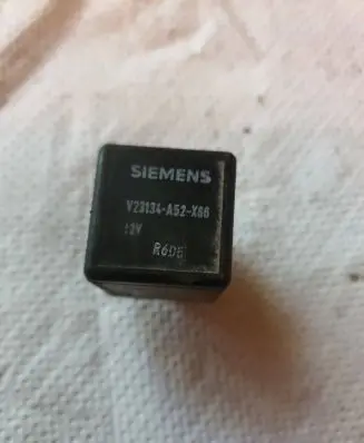Volkswagen Transporter - Caravelle T4 Other relay V23134A52X66