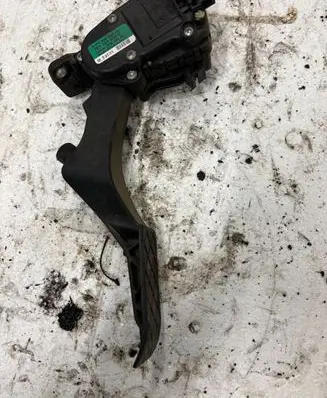 Volkswagen Transporter - Caravelle T5 Accelerator throttle pedal 7E1721503C 6PV00849643