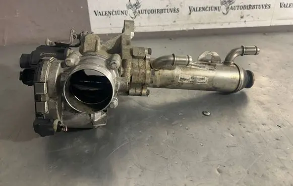Volvo V70 EGR valve cooler 880182B 8692720 0774812