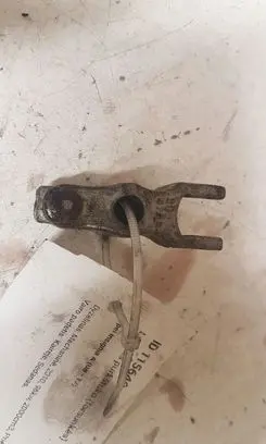 Opel Insignia A Fuel Injector clamp holder 4763