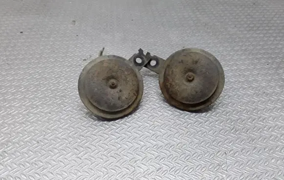 Mitsubishi Pajero Horn signal