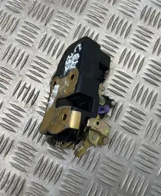 Chrysler Grand Voyager IV Front door lock