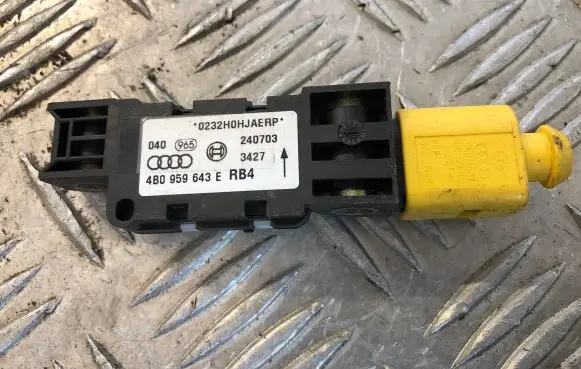 Audi A6 S6 C5 4B Airbag deployment crash/impact sensor 4B0959643E 240703 0232A0HJA2RP